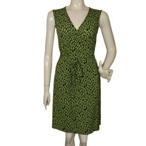 DIANE VON FURSTENBERG Silk Wrap Dress, 2, Green Leaf print, Sleeveless, V-neck